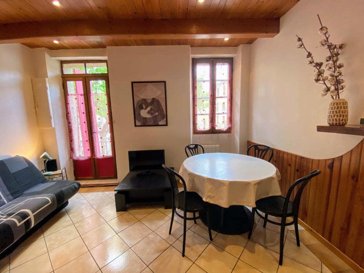 Appartement 4 Pers Plein Centre Ville, Wifi, Balcon Laragne-Monteglin Екстериор снимка